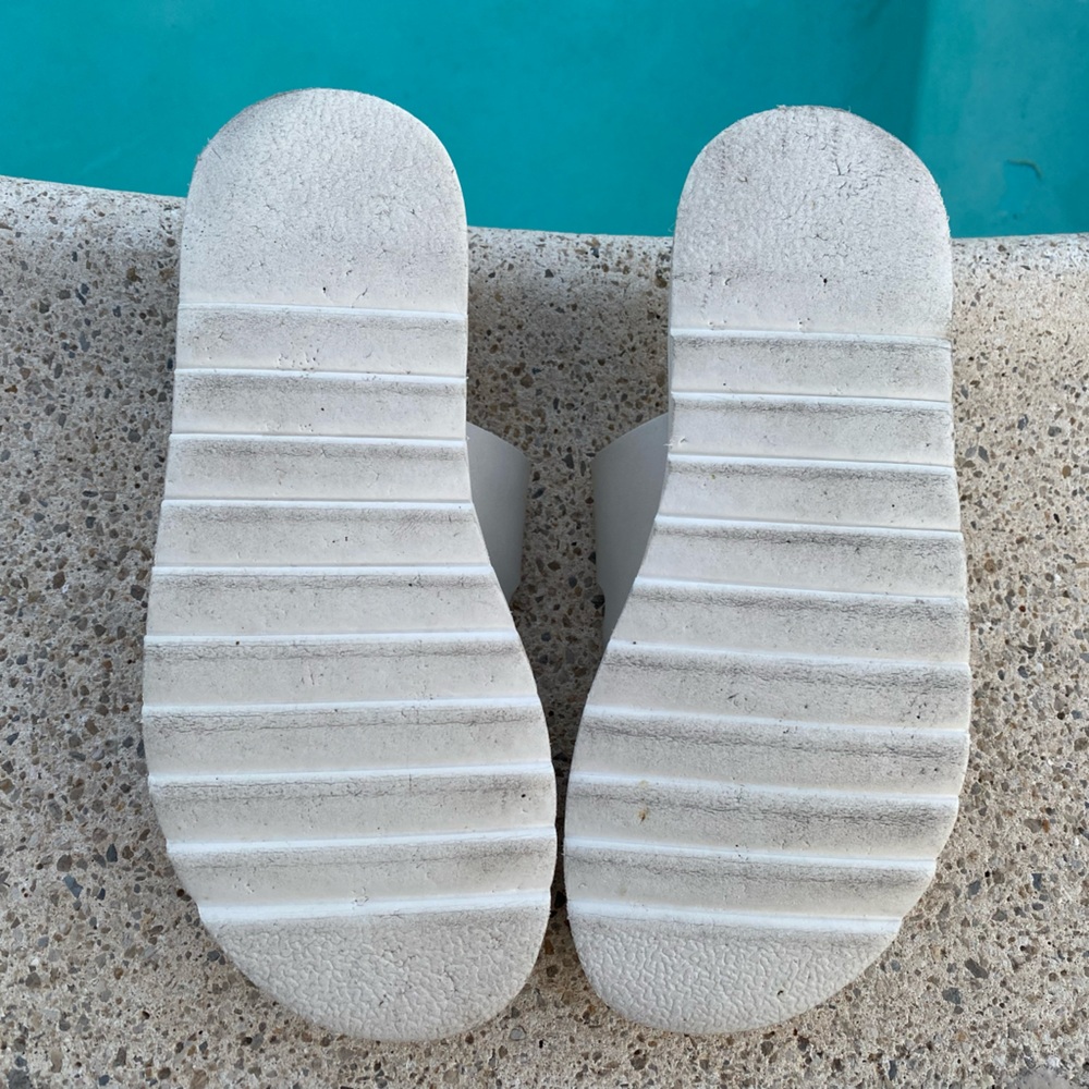 *SOLD* Madden Girl Mythical Platform Sandals Color-Bone (Ivory) with Gold Size 7 - Picture 13 of 14
